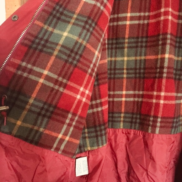 SOLD 🔥Vintage 90’s Eddie Bauer Jacket🔥 - Picture 5 of 7